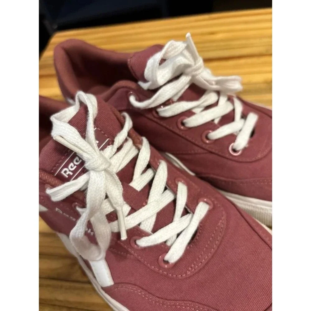 Reebok Court Advance sneakers women’s 10 pink